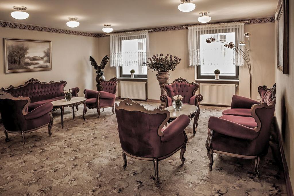 Bed and Breakfast Palazzo Adler Swarzędz Esterno foto